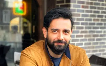 فخر فروشی امیر حسین آرمان در ماشین لاکچری‌اش