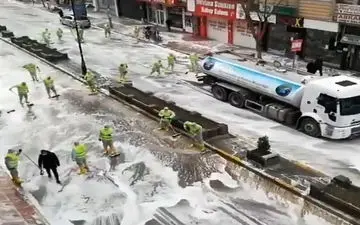 ضد عفونی کردن خیابان ها در ترکیه/ ما اشتباه می کنیم یا آنها زیاده روی می کنند!