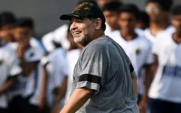  بند عجیب قرارداد مارادونا با باشگاه بلاروسی