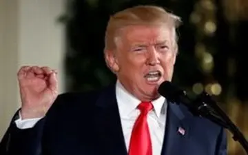  ترامپ اخراج این مرد را «روز بزرگ دموکراسی» خواند!