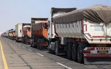 تردد بیش از ۶۰ هزار دستگاه کامیون حامل کالاهای صادراتی در گمرکات مرزی استان کرمانشاه