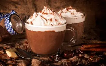 شکلات داغ؛ نوشیدنی محبوب با اثرات منفی بر سلامت استخوان‌ها