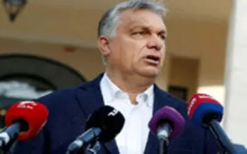 مخالفت جالب نماینده پارلمان مجارستان هنگام سخنرانی نخست وزیر