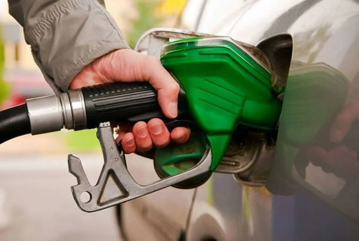 تصمیم قطعی دولت برای قیمت بنزین در بودجه ۱۴۰۳ 