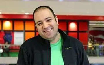 علی اوجی به همراه کوروش تهامی و همسرش در جزیره کیش