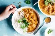 طرز تهیه مرغ تند هندی با ماست؛ غذایی خوش‌عطر و آسان با طعمی متفاوت!