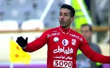 ستاره تراکتور، بازی با پرسپولیس را از دست داد
