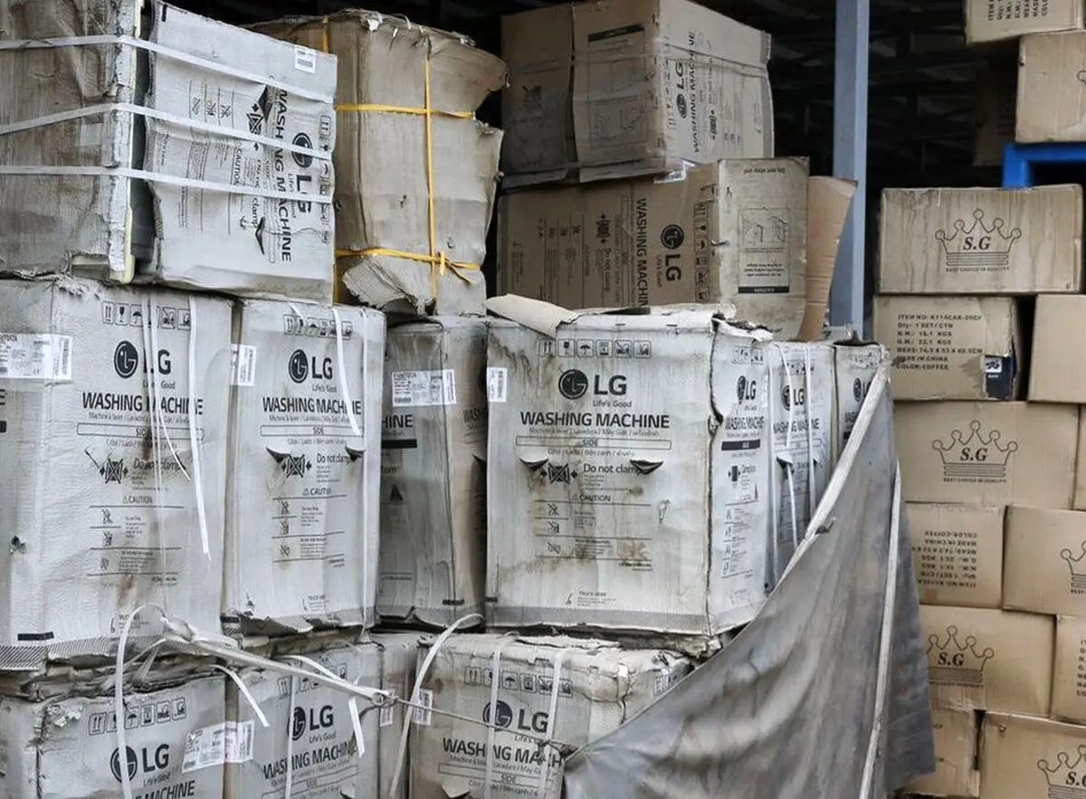 کشف تلویزیون‌های قاچاق در میان بار پستی در ایستگاه بازرسی توره - شازند