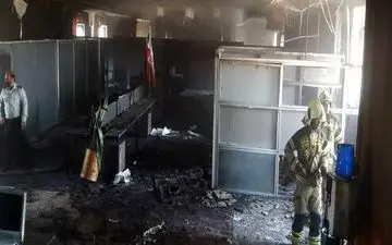 آتش سوزی در ساختمان دلار فردوسی تهران + عکس 