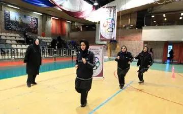 به مناسبت دهه فجر؛
مسابقات آمادگی جسمانی بانوان لرستانی برگزار شد