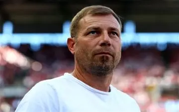  سرمربی شالکه اخراج شد 