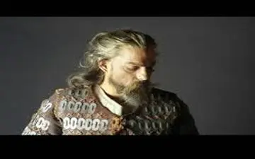 گریم خاص و متفاوت پیمان معادی با موهای بلند