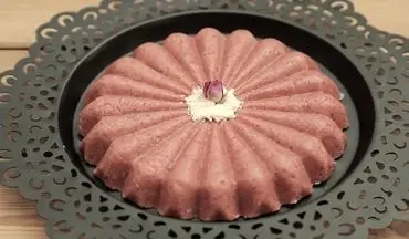 طرز تهیه دسر گل سرخ؛ دسر خوش‌رنگ و خوش‌عطر مخصوص فصل بهار