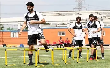  جواب منفی علی کریمی به پیشنهادهای داخلی 