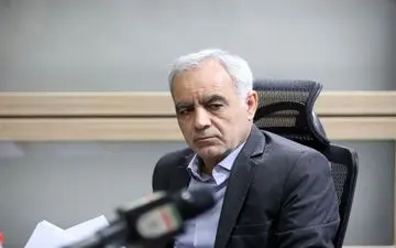 حاشیه دربی 106| ممانعت از ورود بهاروند و مربیان تیم ملی به ورزشگاه/ ادامه سنگ‌پرانی هواداران