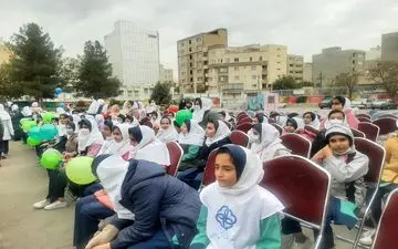 آیین افتتاح طرح "سفیران سلامت" در کرمانشاه برگزار شد/ حضور ۵۸۰۰۰ سفیر سلامت در مدارس استان


