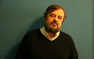 حمیدرضا صدر مفسر محبوب فوتبال دار فانی را وداع گفت