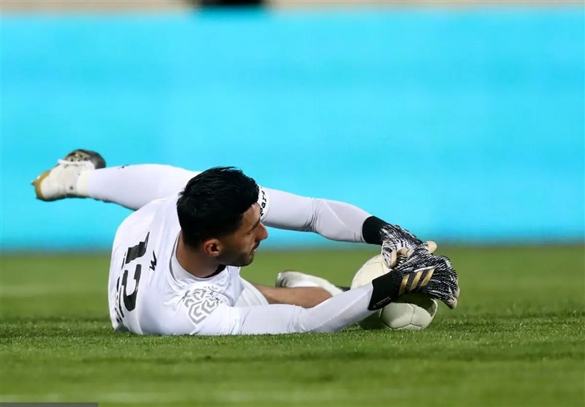 مظاهری همچنان منتظر پاسخ باشگاه استقلال 