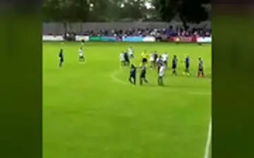  قهر و گریه بازیکن آرسنال وسط بازی به خاطر توهین نژاد پرستانه