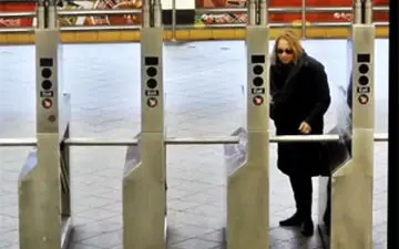 موج زدن فرهنگ در متروی نیویورک! + فیلم 