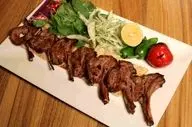 طرز تهیه کباب شیشلیک در فر؛ غذای رستورانی خوشمزه و مجلسی