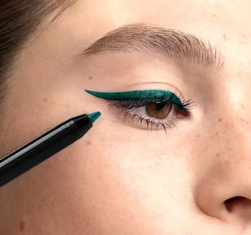 خط چشم رنگ سبز