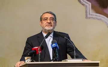 وزیر کشور در مشهد: افزایش اختیارات استانی در دستور کار دولت قرار دارد