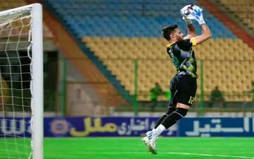 یک گزینه جذاب برای سرخ ها؛ دروازه بان جوان لیگ برتری به پرسپولیس لینک شد