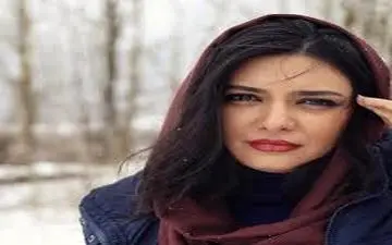 ژست صمیمانه خانم بازیگر در کنار علی دایی