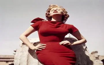 ایده بگیرید؛ چند مدل لباس قدیمی سوفیا لورن که هنوز هم مد هستند