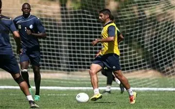  بازگشت ستاره استقلال به تمرینات 