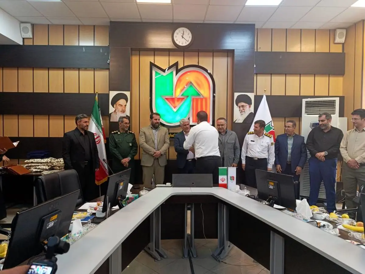 تجلیل از پیمانکاران و عوامل خدوم اجرایی در طرح اربعین راهداری کرمانشاه

