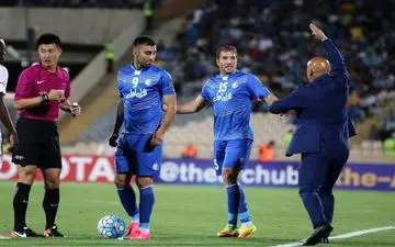 معینی: منصوریان به بازیکنی که تا دیروز قیتمش ۵۰ میلیون هم نبود، باج نمی‌دهد