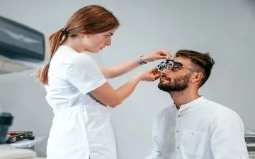 دیگر نیازی به عصا نیست؛ عینک هوش مصنوعی به کمک نابینایان می‌آید