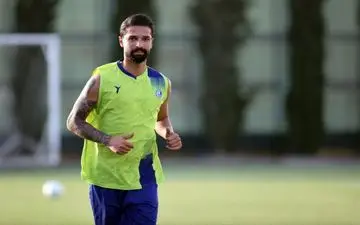 دوری چند هفته‌ای مدافع استقلال
