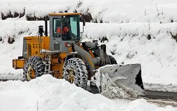 فعالیت ۱۶۳ نیروی راهداری کرمانشاه/ محورهای مواصلاتی باز و تردد عادی است
