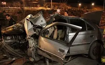 پژو ۴۰۵ واژگون شد؛ دو کشته در یک سانحه رانندگی شبانه