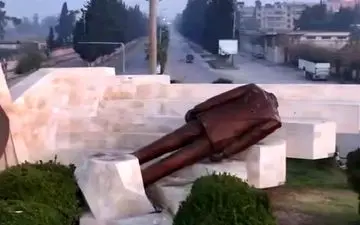 جشن متفاوت ساحل نشینان مدیترانه ای سوریه با مجسمه حافظ اسد + ویدئو