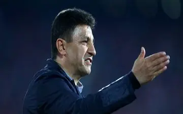 
اعتراض شدید قلعه‌نویی به فغانی 