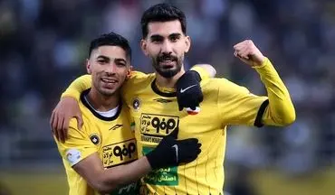 پرسپولیسِ ۱۰ نفره بازی بزرگ را به سپاهان باخت