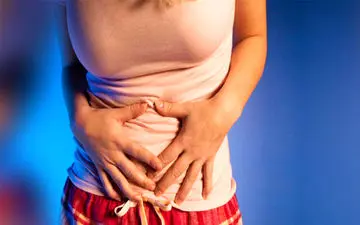 قاعدگی دردناک یا دیسمنوره چیست؟علل و علائم قاعدگی دردناک را بدانید