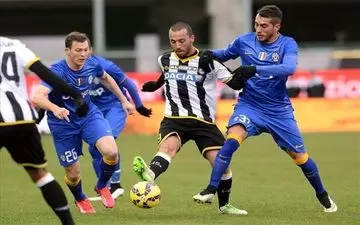  برتری پرگل یوونتوس ۱۰ نفره در زمین اودینزه 