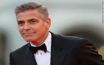 تصادف بازیگر مشهور با موتور سیکلت 