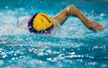 درگیری تیم‌های واترپلوی ایران و مالت در فینال رقابت های فیناترافی