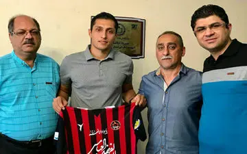 قرارداد دروازه‌بان سیاه‌جامگان تمدید شد 