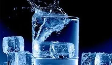 عوارض نوشیدن آب یخ بر بدن