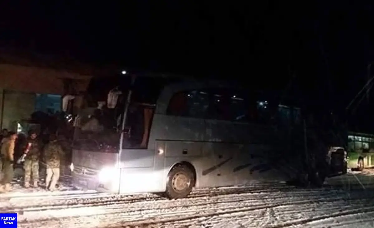 24 مسافر اتوبوس نجات یافتند