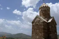 اگر به دیدن کلیساهای تاریخی علاقه داری این کلیسای زیبارو از دست نده|بازدید از کلیسای زور زور ماکو را از دست ندهید
