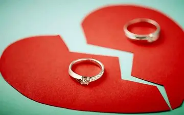  عاطفه با آرایش غلیظ کجا می رفت !