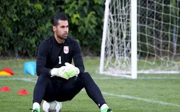 گلر جنجالی فوتبال ایران در آستانه پیوستن به استقلال